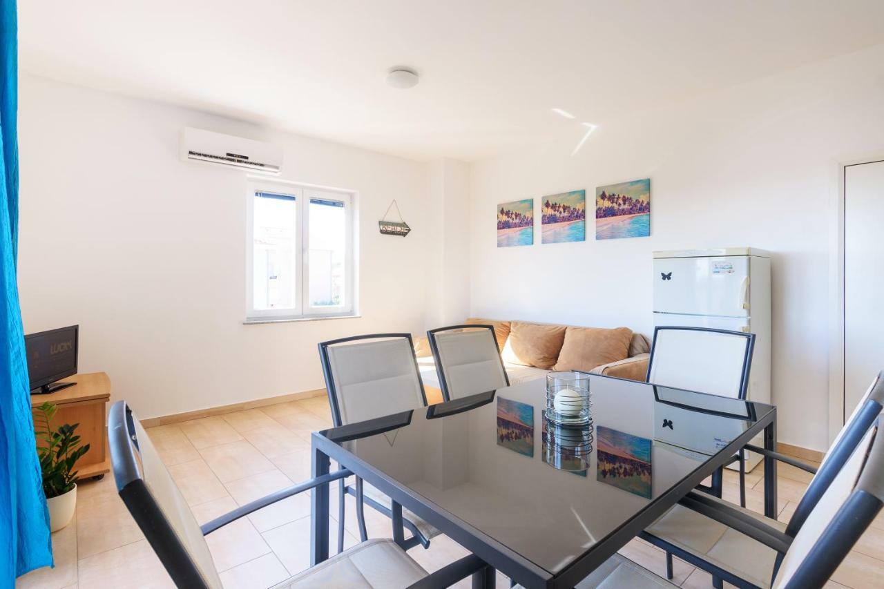 Very Special Apartments Pakoštane 外观 照片